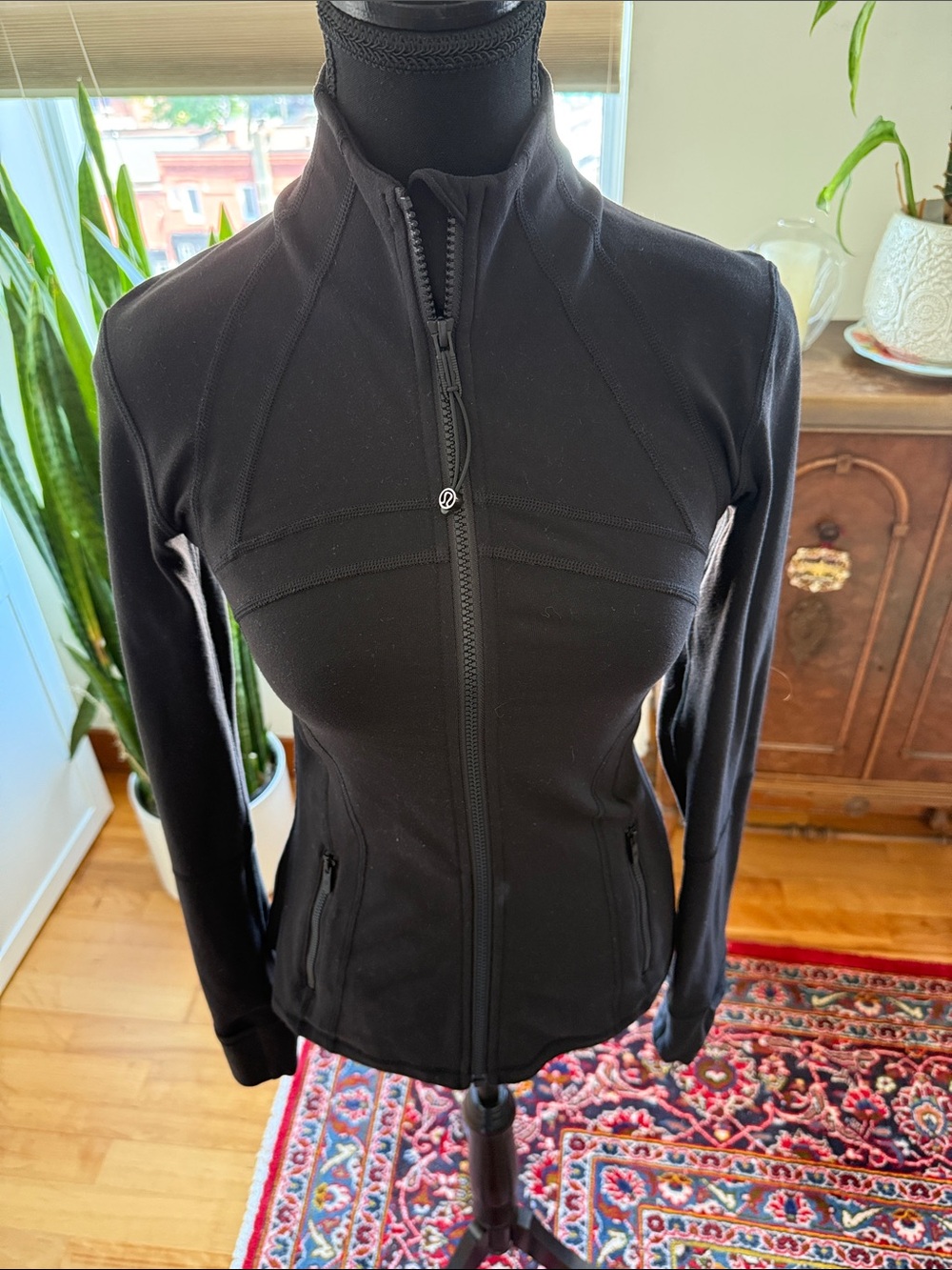 lululemon define jacket nulu Black Fitted Zip-Up Jacket with Back lulu Logo